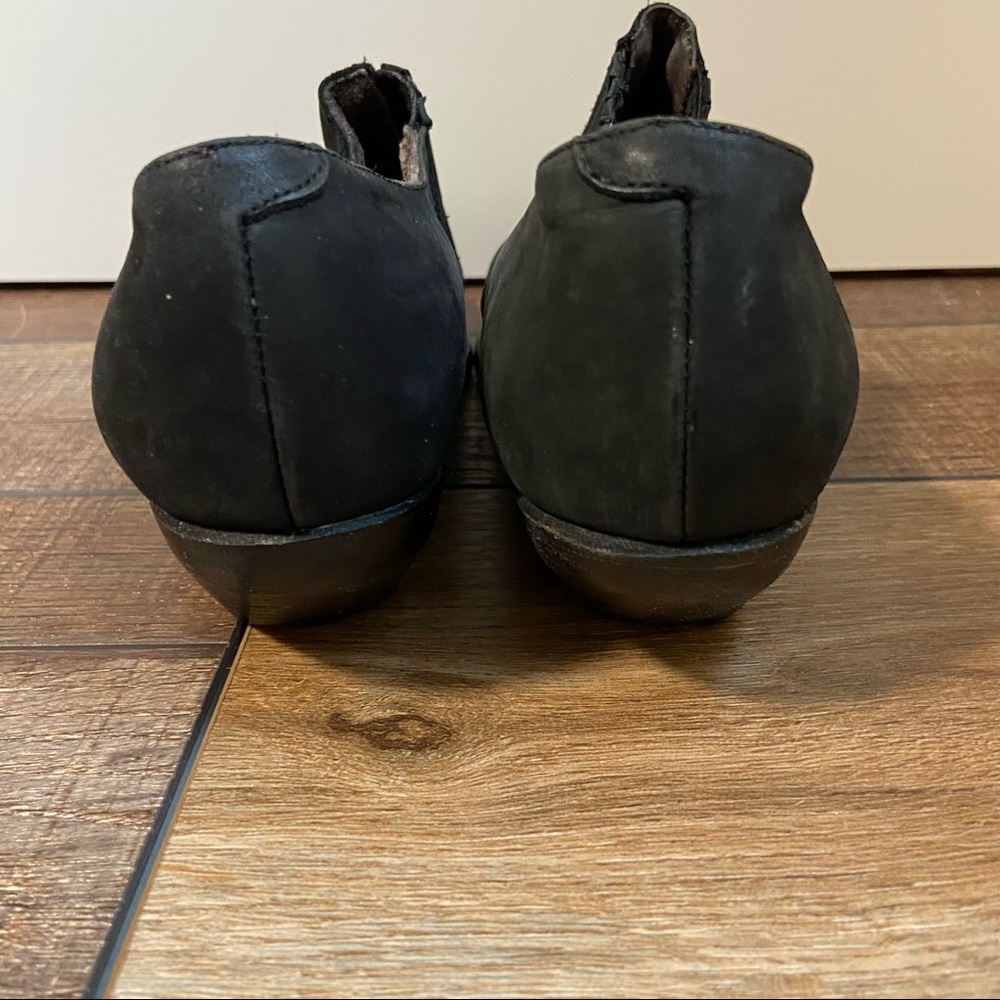 Guess Vintage 90s Black and White Ankle Booties Size 7.5 - Picture 8 of 13